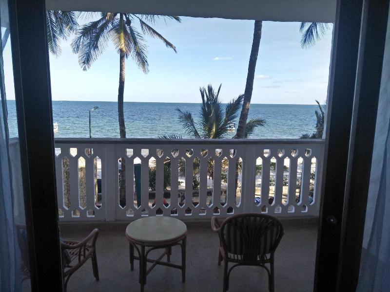 Travellers Beach Hotel & Club image