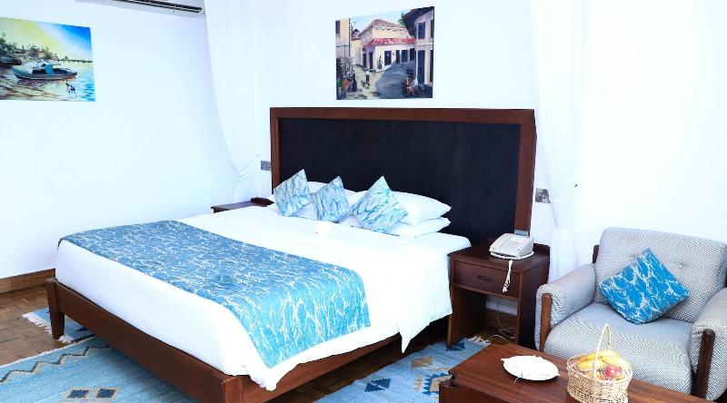 Travellers Beach Hotel & Club image