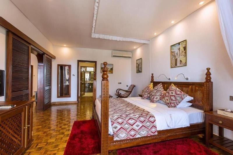 Travellers Beach Hotel & Club image