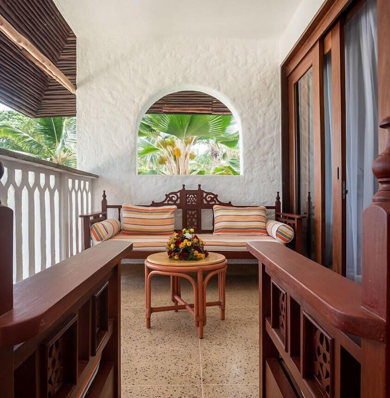 Travellers Beach Hotel & Club image
