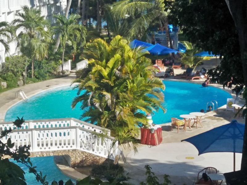 Travellers Beach Hotel & Club image