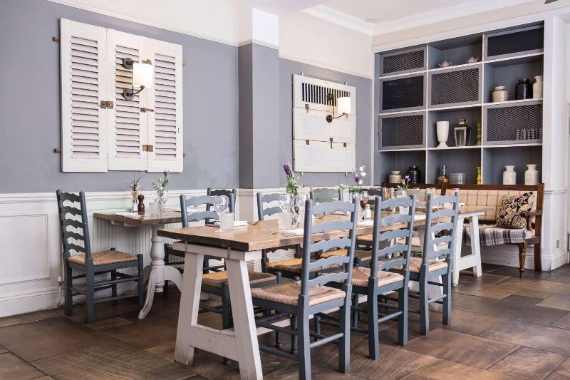The Fleece At Cirencester image