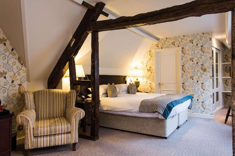 The Fleece At Cirencester image