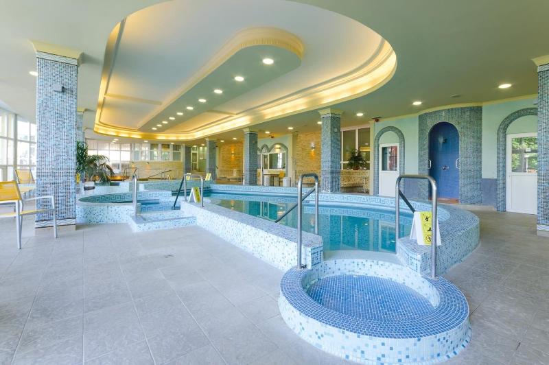 Hunguest Hotel Apollo image
