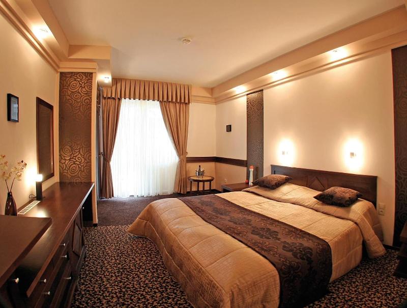 Hunguest Hotel Apollo image