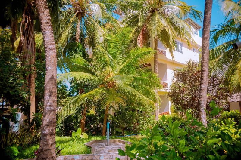Baraka Beach Bungalows image