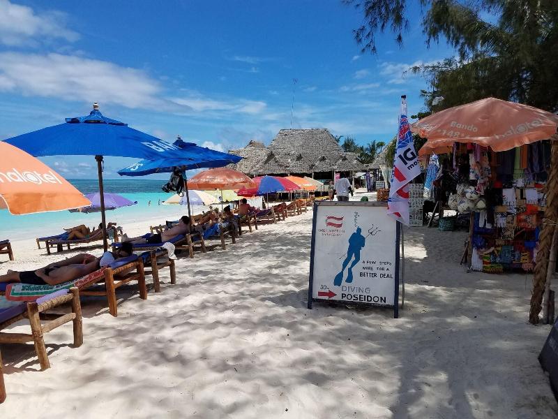 Baraka Beach Bungalows image