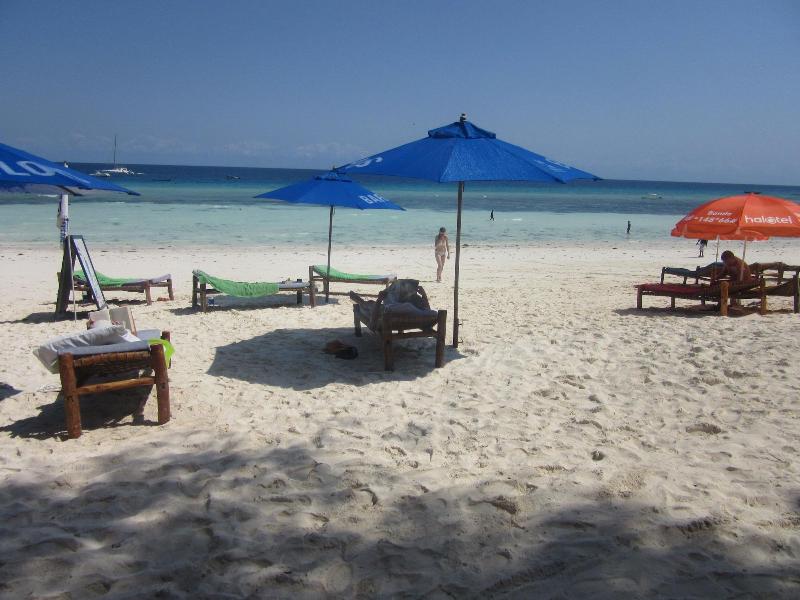 Baraka Beach Bungalows image