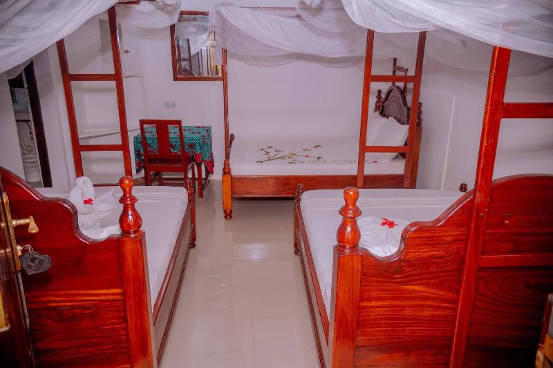 Baraka Beach Bungalows image