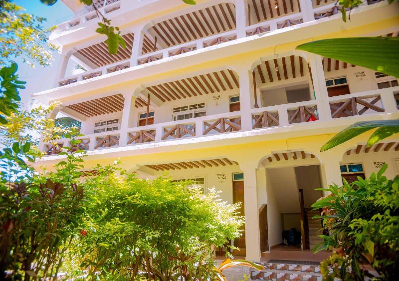 Baraka Beach Bungalows image