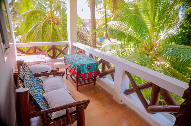 Baraka Beach Bungalows image