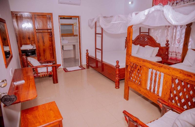 Baraka Beach Bungalows image