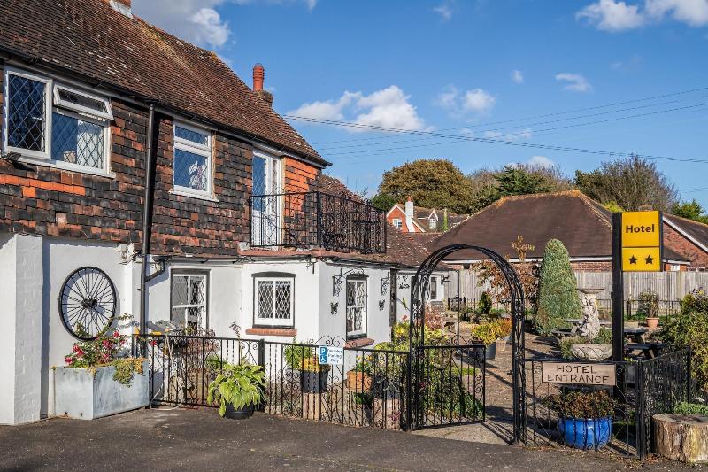 The Olde Forge Hotel image