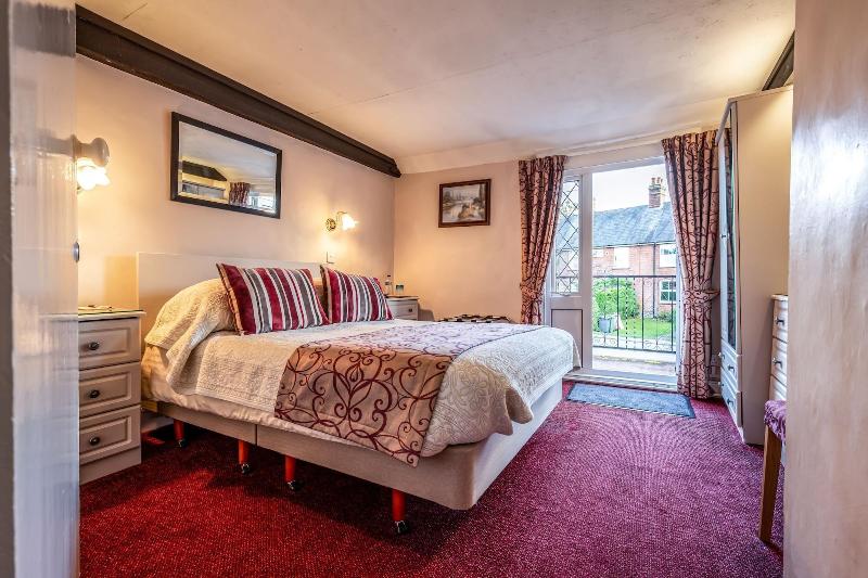 The Olde Forge Hotel image