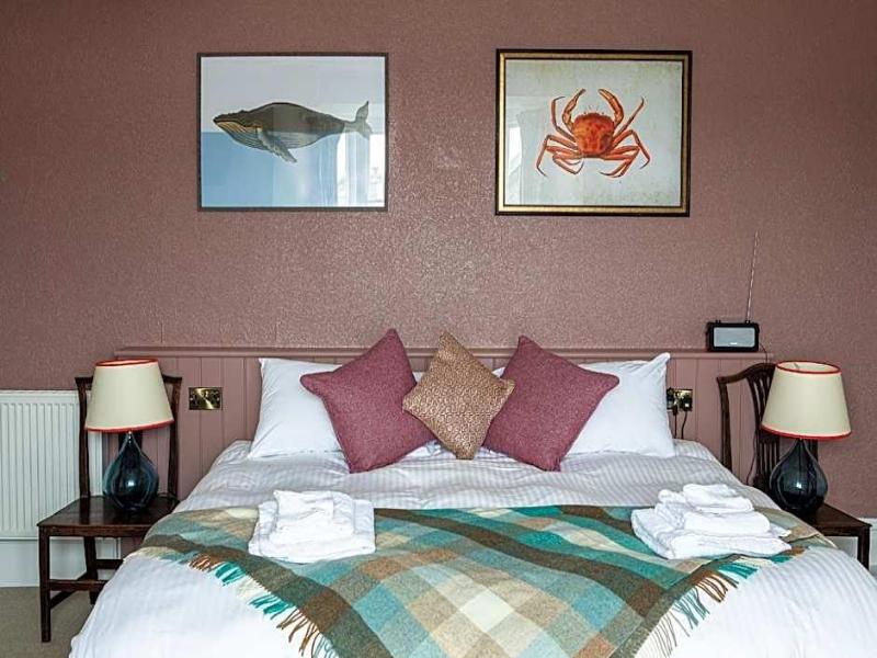 Three Tuns image