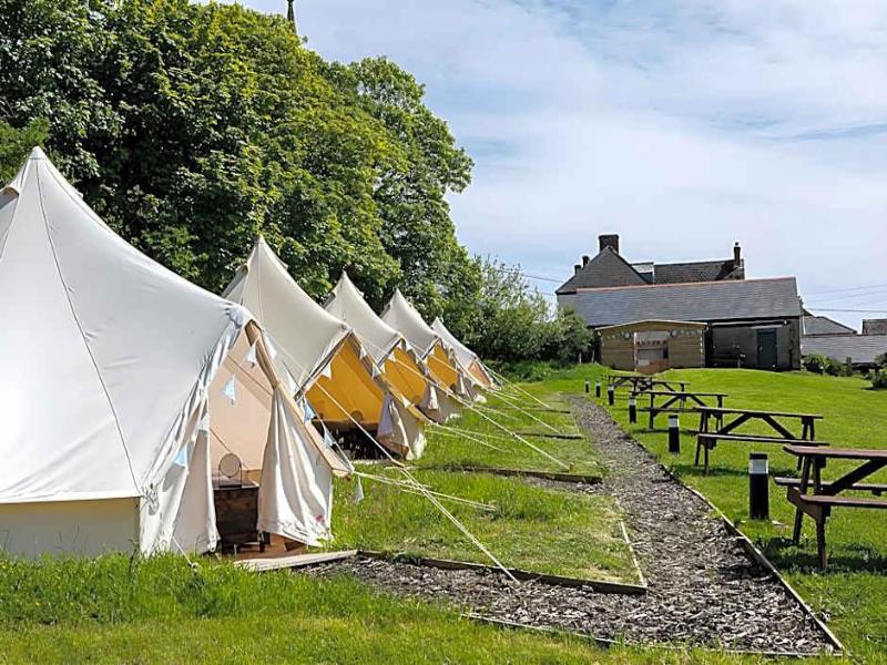 Three Tuns image
