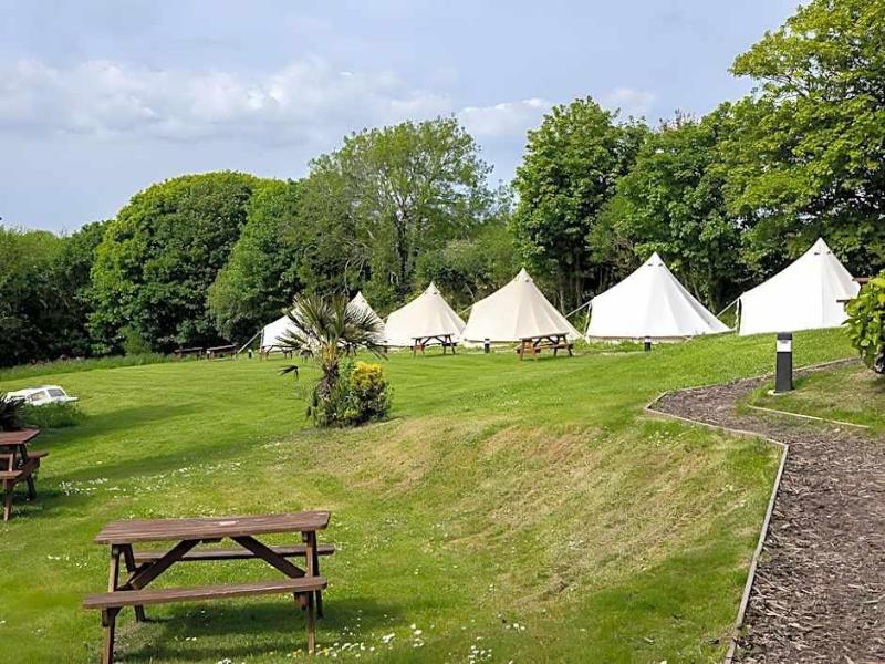 Three Tuns image