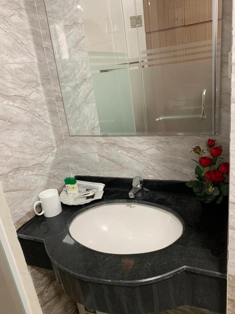 Duc Long Hotel image