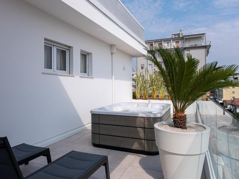 Hotel Estense image
