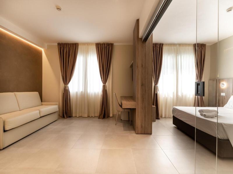 Hotel Estense image