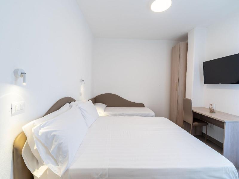 Hotel Estense image