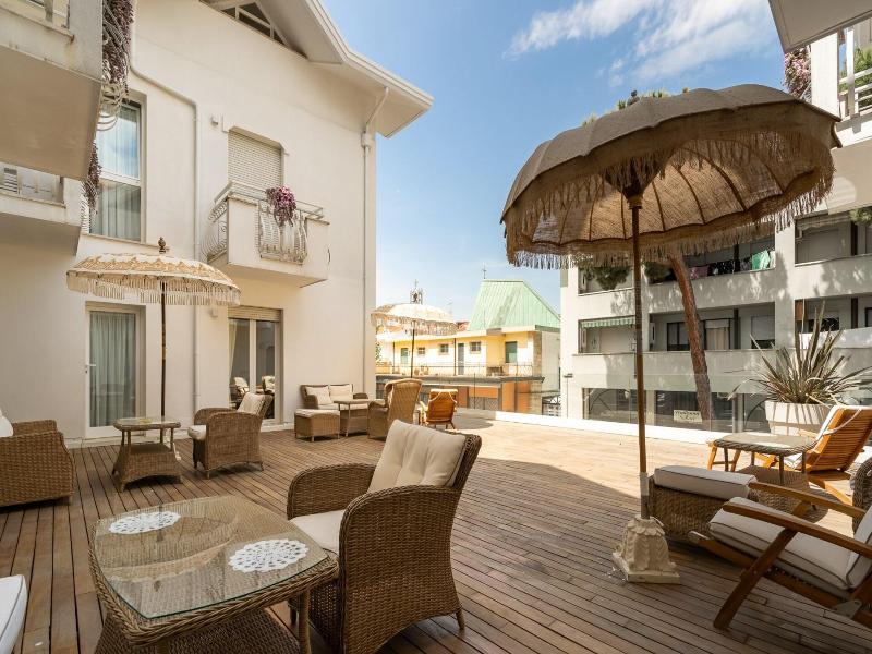Hotel Estense image