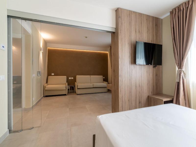 Hotel Estense image