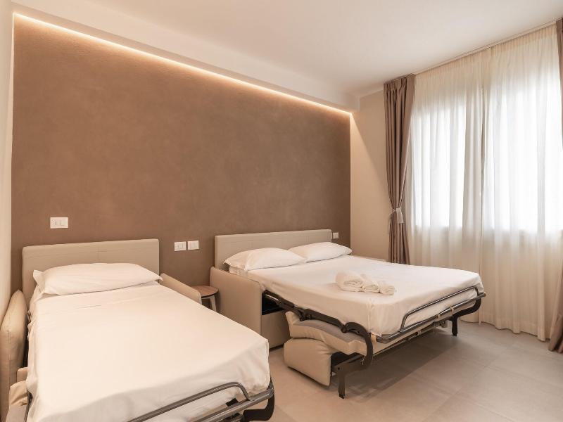 Hotel Estense image