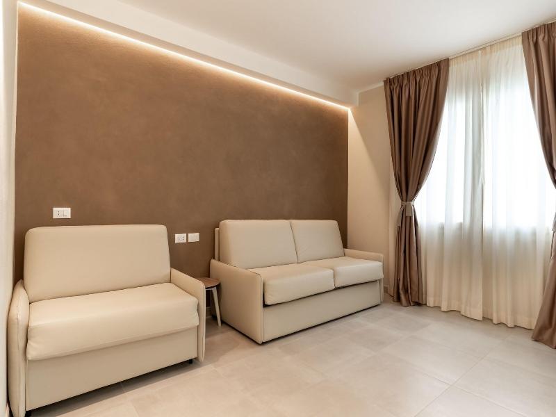 Hotel Estense image