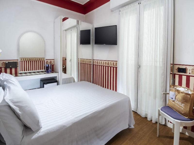 Hotel Estense image
