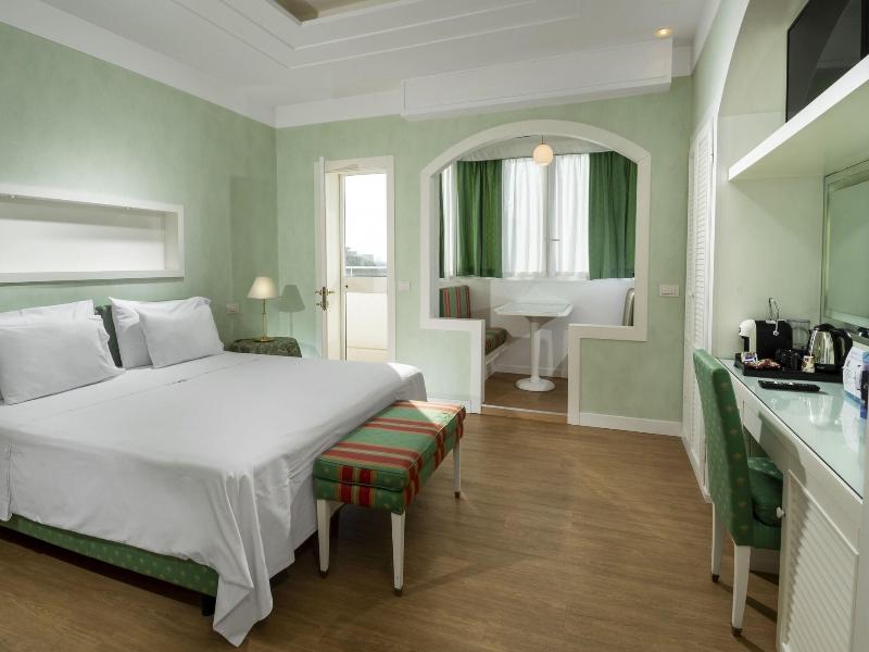 Hotel Estense image