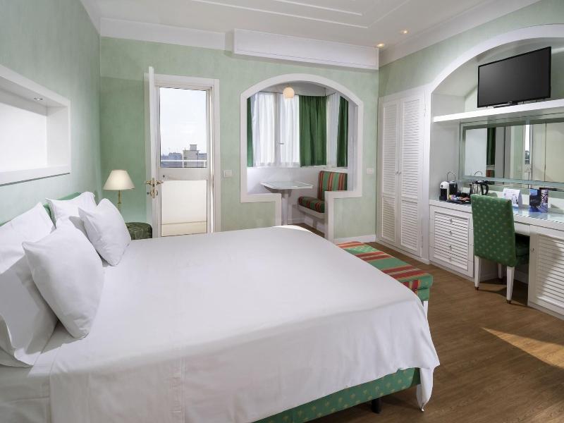 Hotel Estense image
