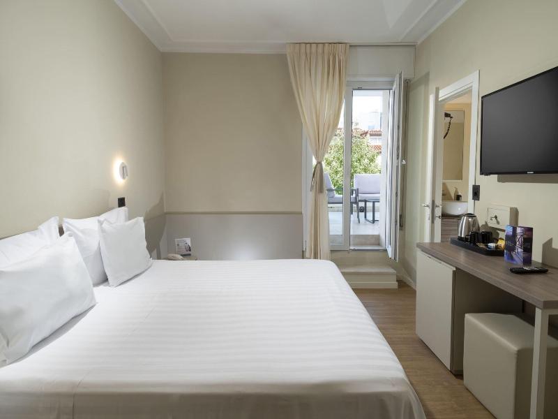 Hotel Estense image