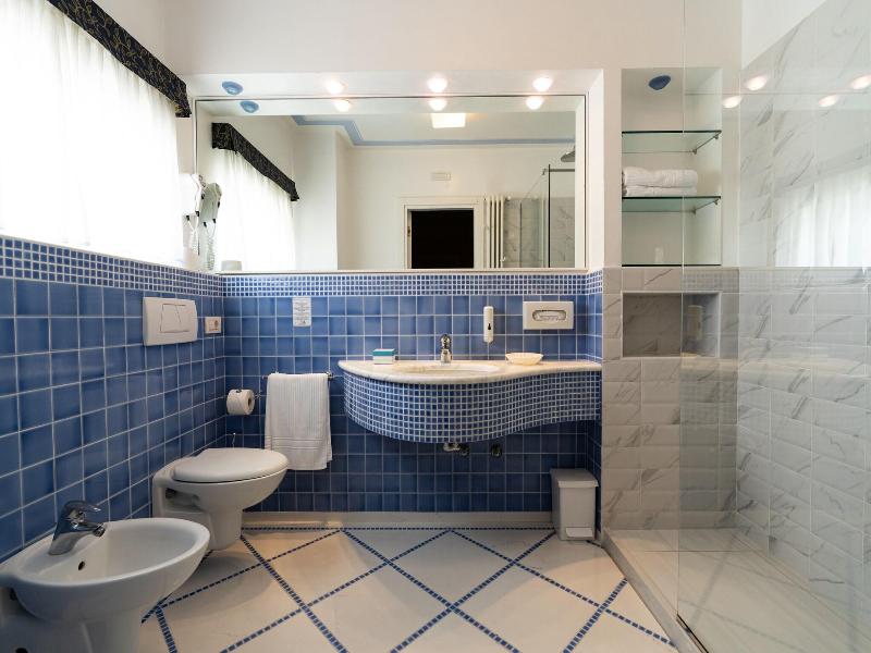 Hotel Estense image
