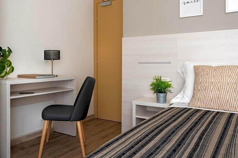 Club Hotel image
