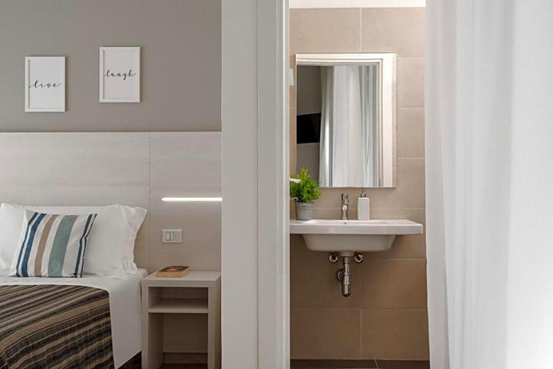 Club Hotel image