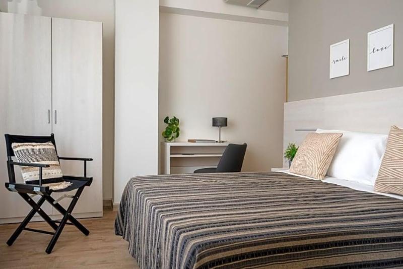 Club Hotel image