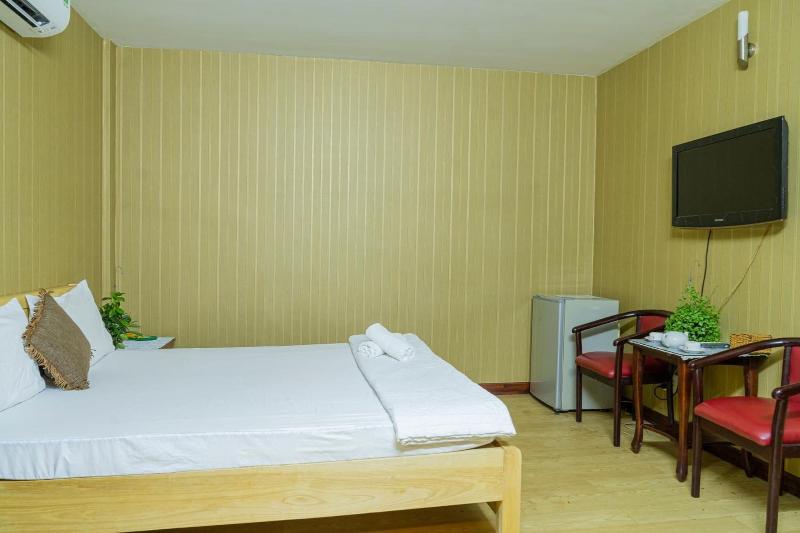Long Son Hotel image