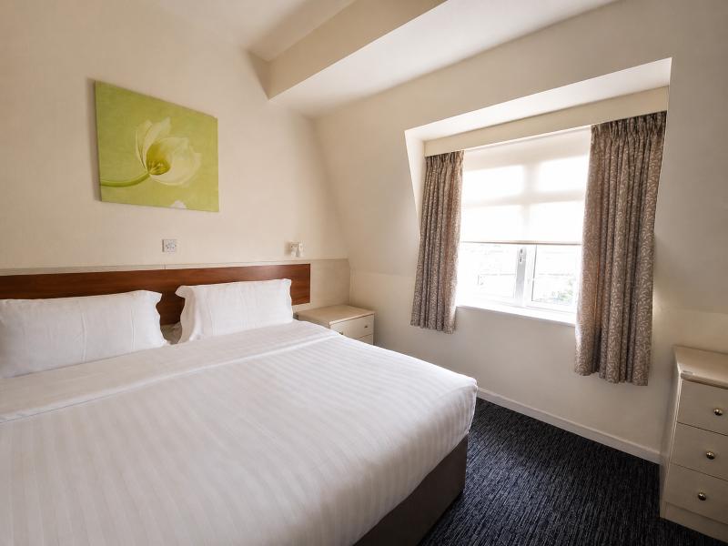 Norfolk Hotel 5