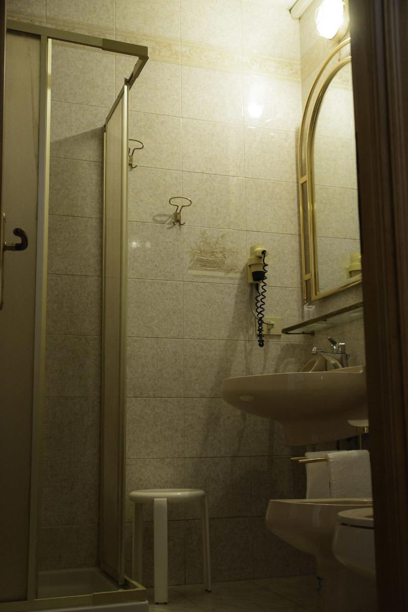 Hotel Napoleon 5