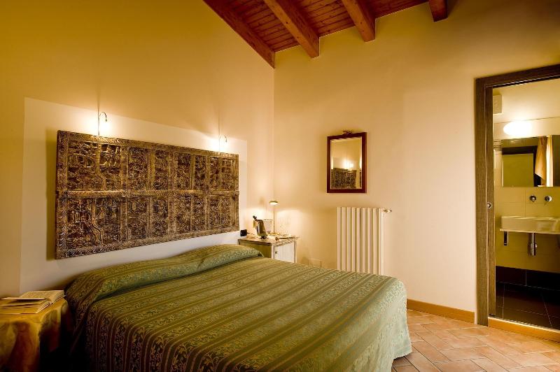 Hotel Noce image