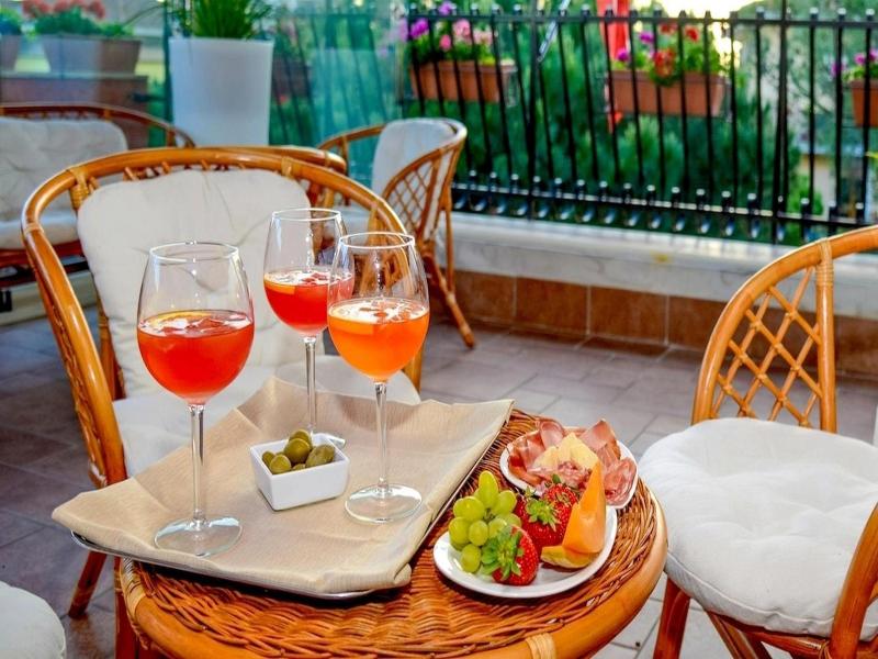 Hotel Benaco A Sirmione image