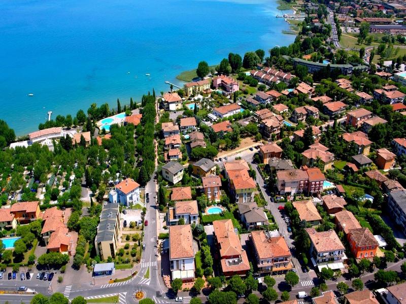 Hotel Benaco A Sirmione image