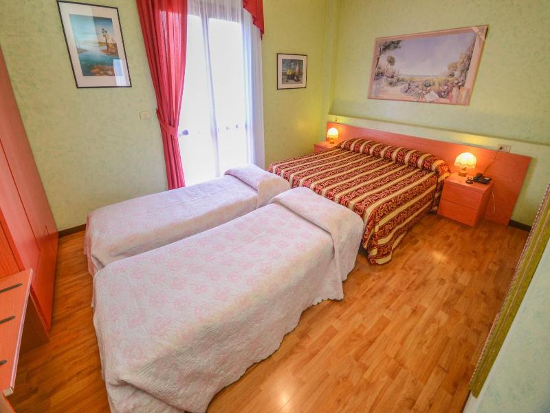 Hotel Benaco A Sirmione image