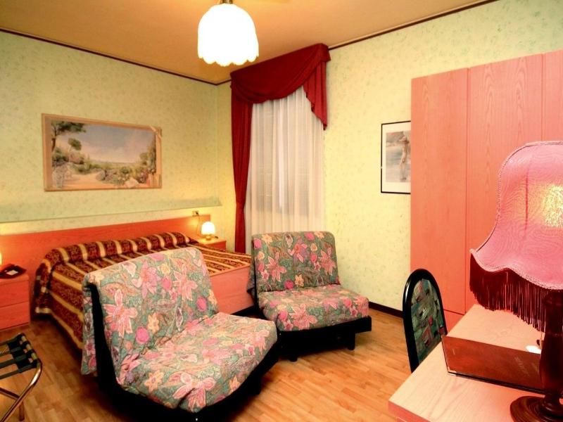 Hotel Benaco A Sirmione image