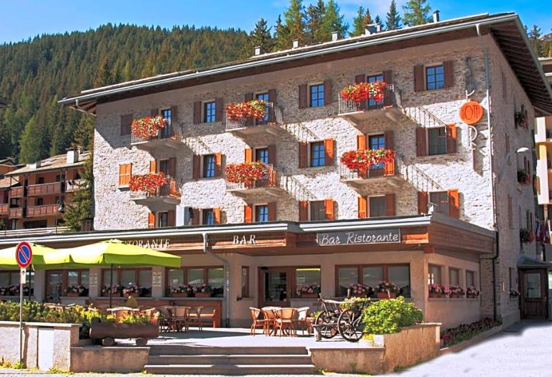Hotel Sport image
