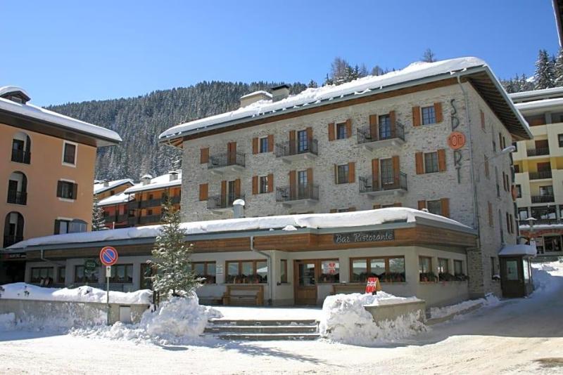 Hotel Sport image