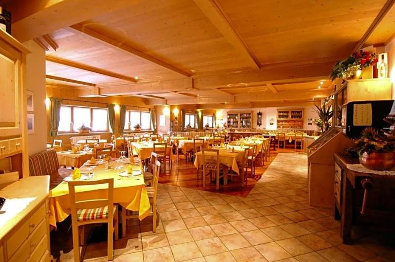 Hotel Sport image