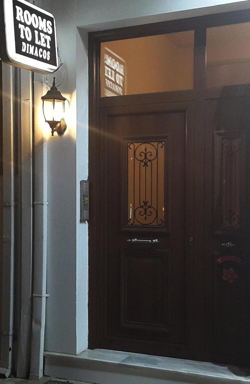 Epic Rooms image