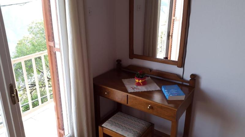 Epic Rooms image